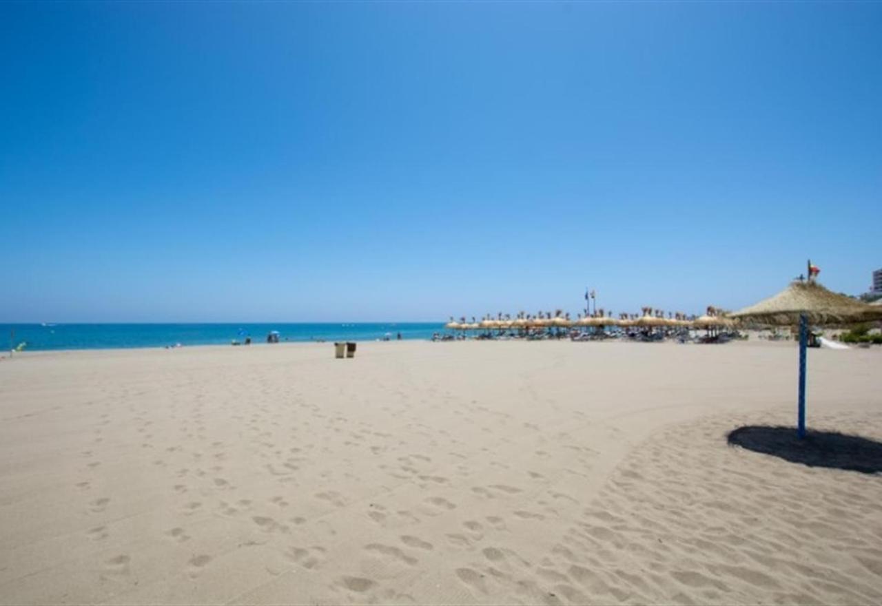 Beach Apartment Montemarcarihuela Torremolinos Esterno foto