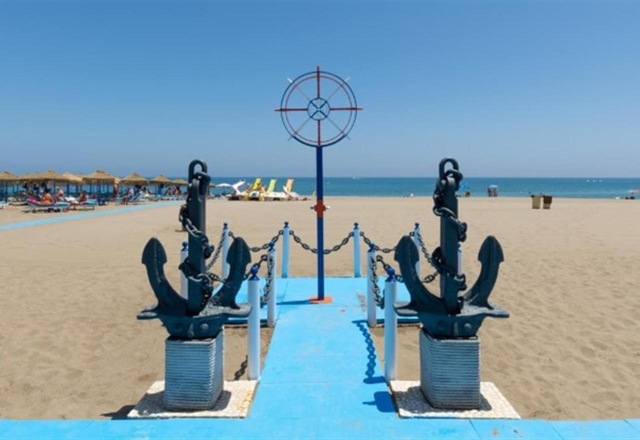 Beach Apartment Montemarcarihuela Torremolinos Esterno foto